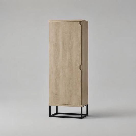 Buffet colonne 45x40x160 cm en MDF effet chêne clair avec porte et pieds en acier noir